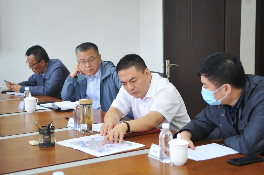 【药都要闻】张宏斌与大连山海集团名誉董事长周志航进行沟通洽谈