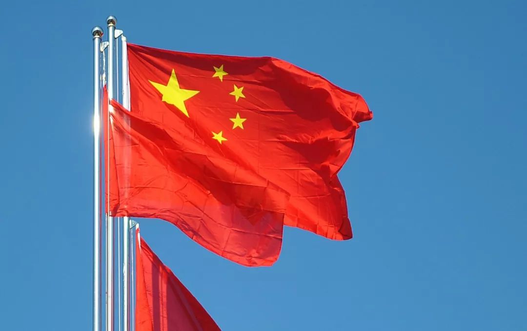 高新区举行升国旗、唱国歌活动 抒发对祖国的热爱