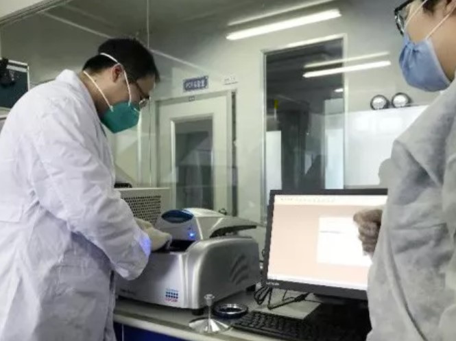 高新区企业佰昊生物捐赠检测设备助力疫情防控