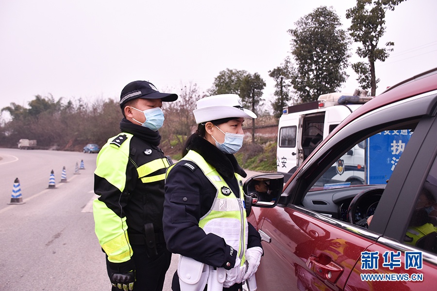 【网络中国节 春节】春运期间，民警如何守好安全这道“闸”？