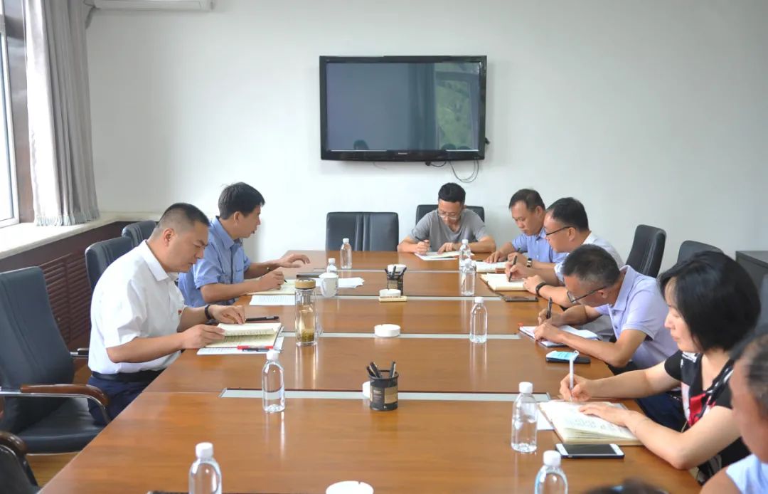【疫情防控】高新区党工委副书记、管委会主任、区新冠肺炎疫情防控指挥部总指挥张宏斌主持召开疫情防控工作调度会