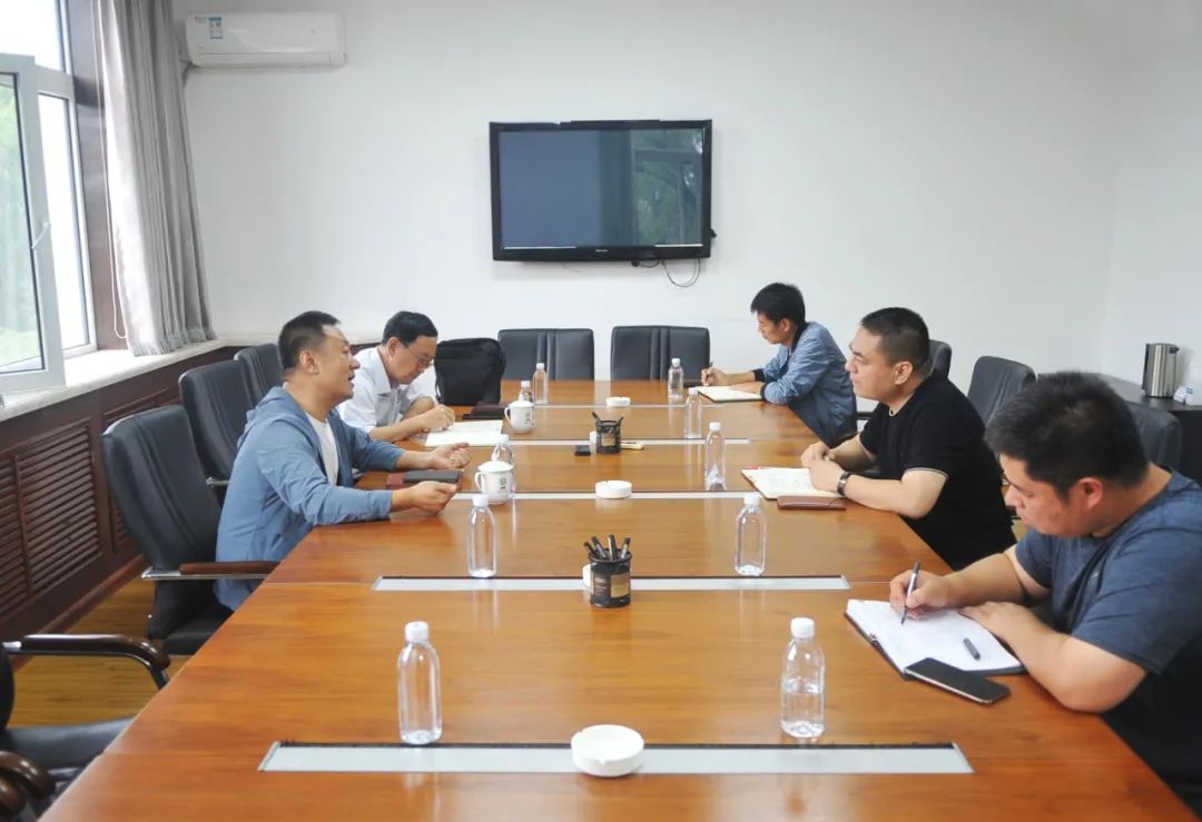 【药都要闻】本溪高新区党工委副书记、管委会主任张宏斌会见辽宁壹立方砂业有限责任公司董事长张双成