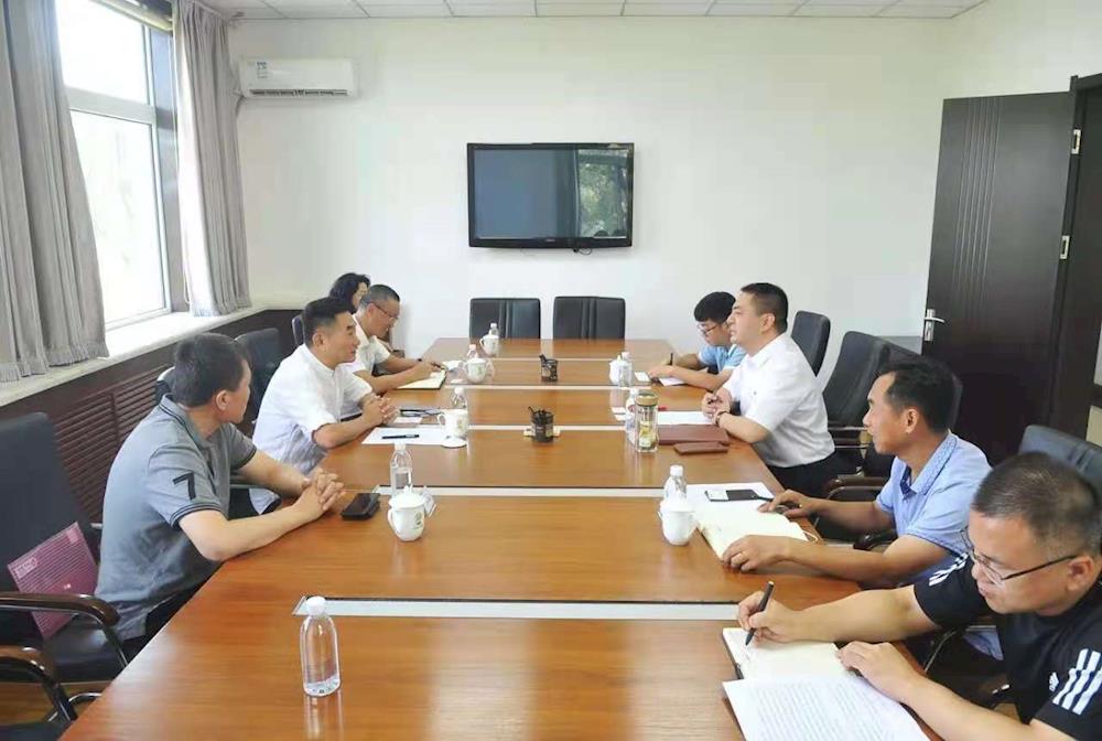 【药都要闻】本溪高新区党工委副书记、管委会主任张宏斌会见辽宁红珊瑚药业有限公司、红珊瑚集团常务副总裁王中嶽一行