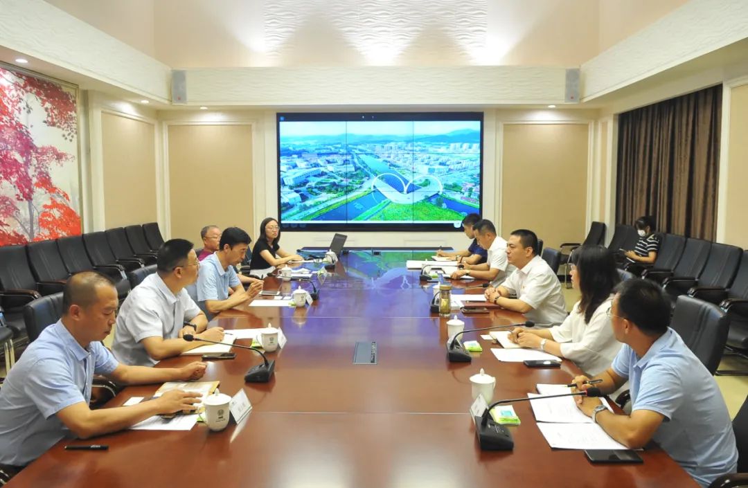 【药都要闻】张宏斌会见香港新华集团东北区副总经理金勇成一行