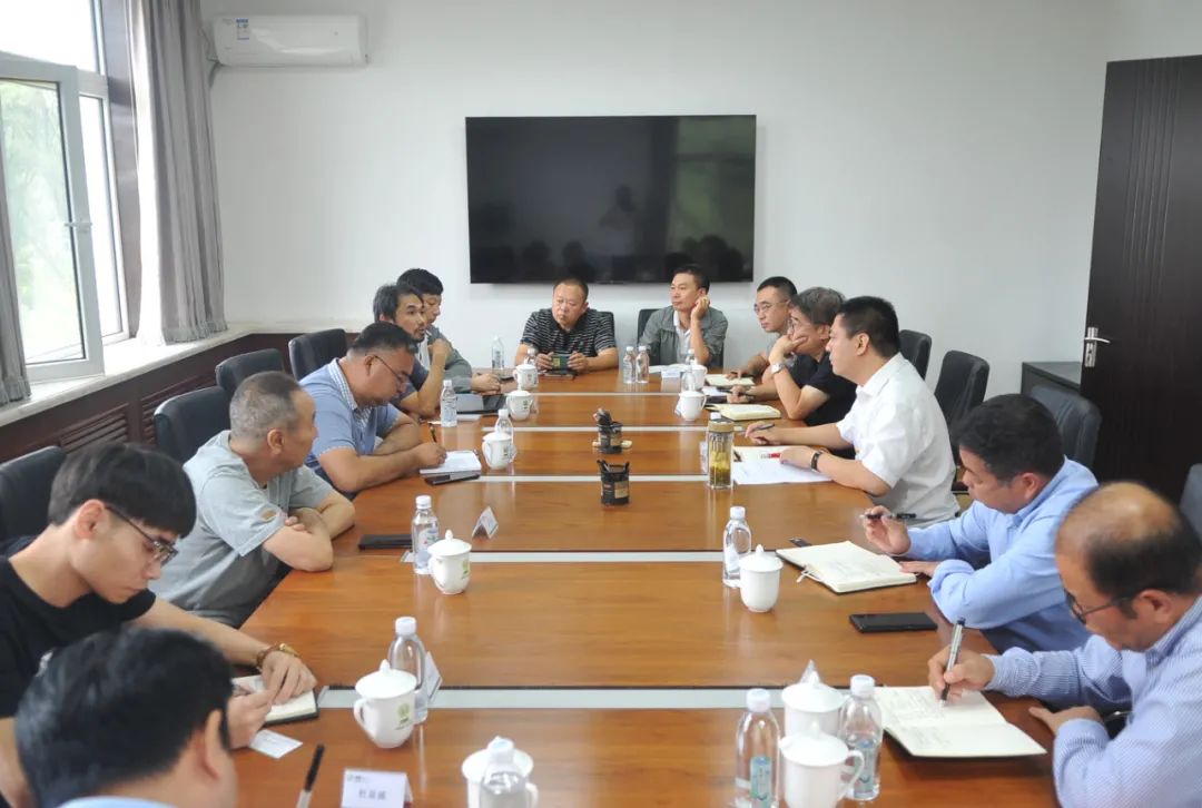 【药都要闻】张宏斌会见大连山海集团康养小镇项目规划设计团队 全力推进项目建设