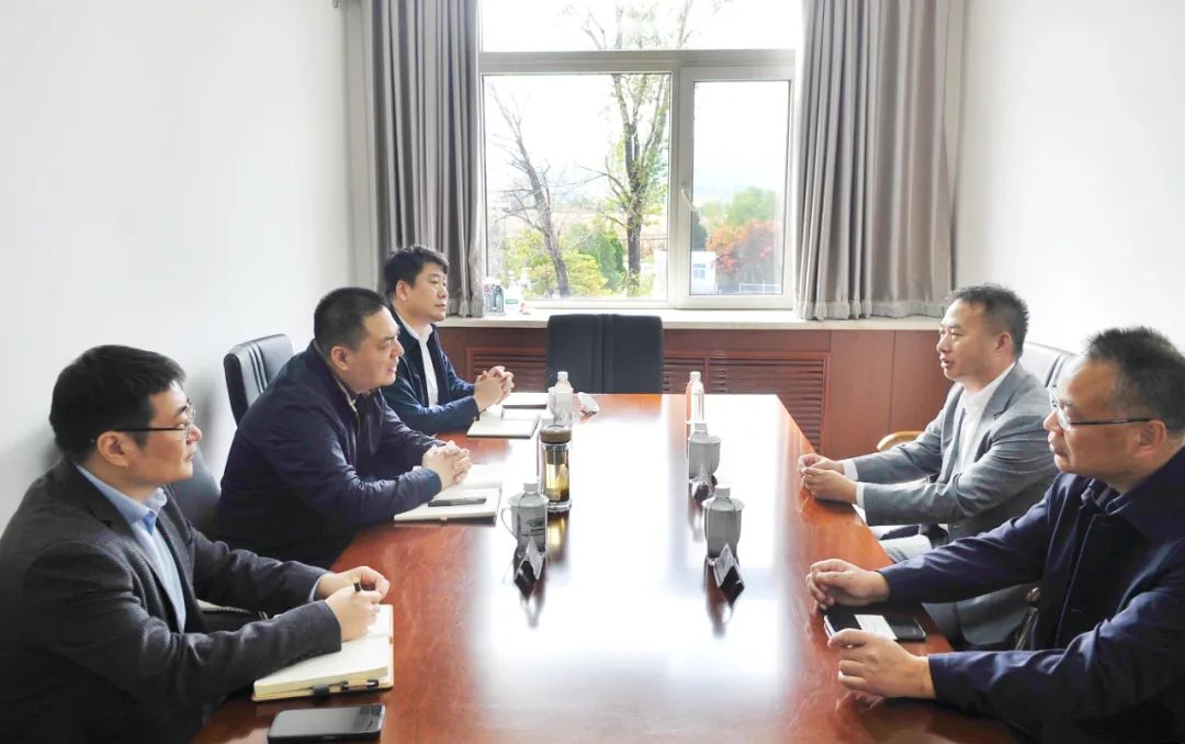 【药都要闻】张宏斌会见辽宁宏远医药有限公司董事长赵国林一行