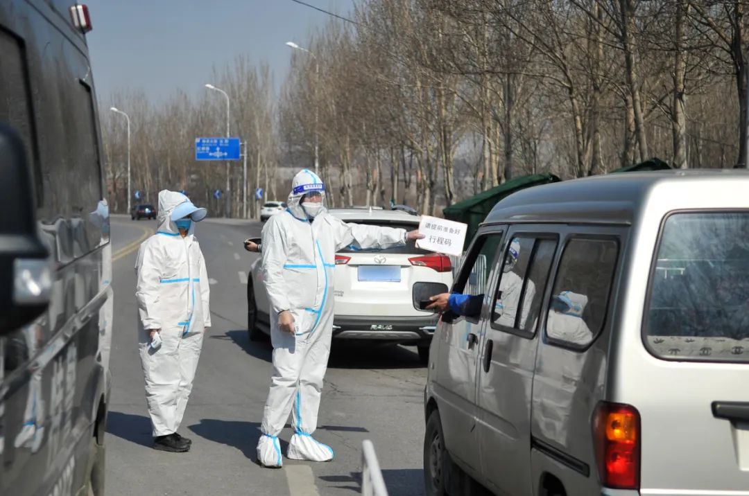 【疫情防控】站好岗 守好门 高新区织密交通服务疫情防护网
