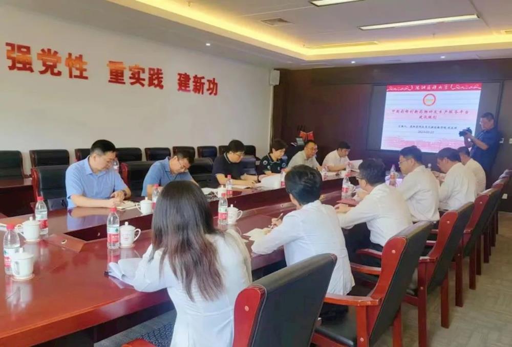 【药都要闻】辽宁省科技厅党组书记冯文胜深入本溪高新区考察调研