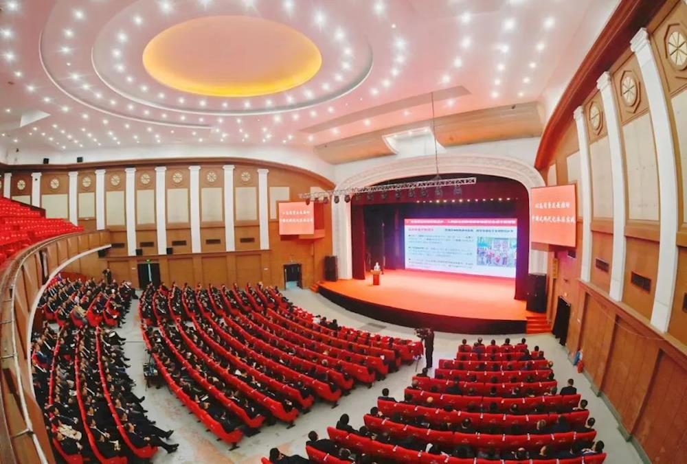 以高质量发展推动中国式现代化本溪实践 吴澜讲授主题教育专题党课 吴世民主持 李景玉高巍出席