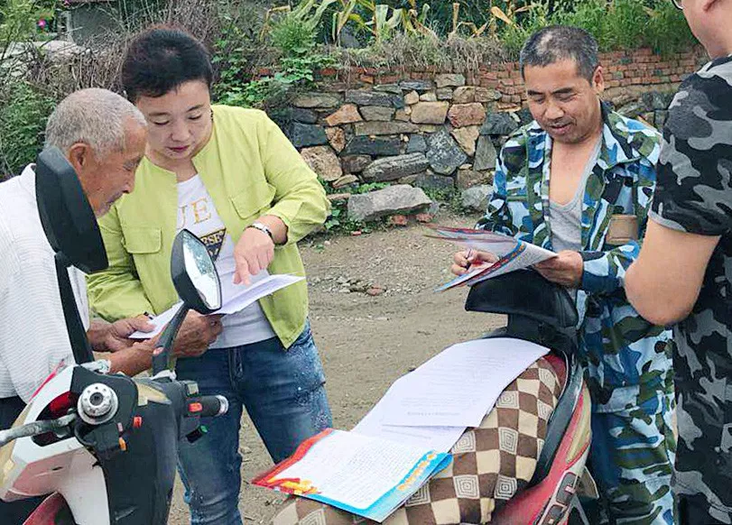 日月岛街道办事处积极开展扫黑除恶专项斗争宣传活动