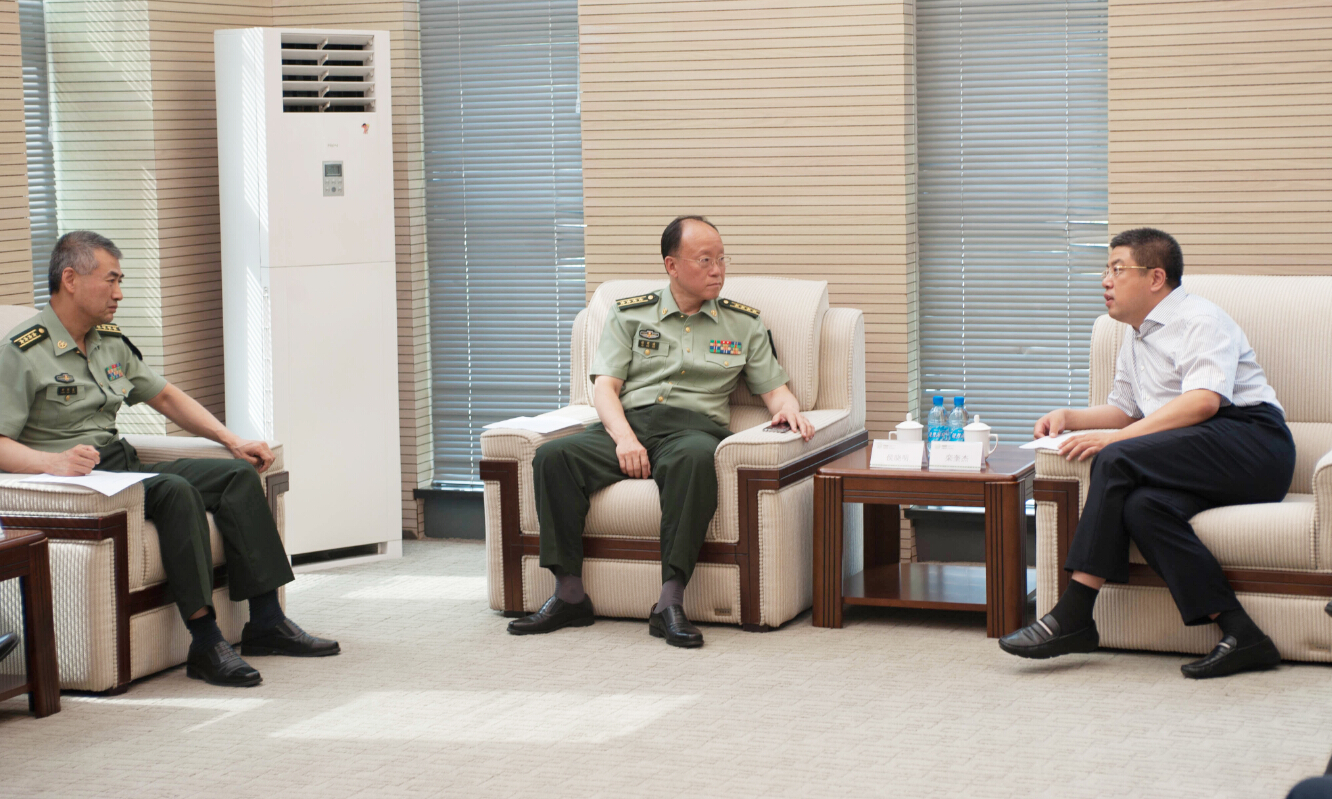 高新区负责人会见陆军总院考察团