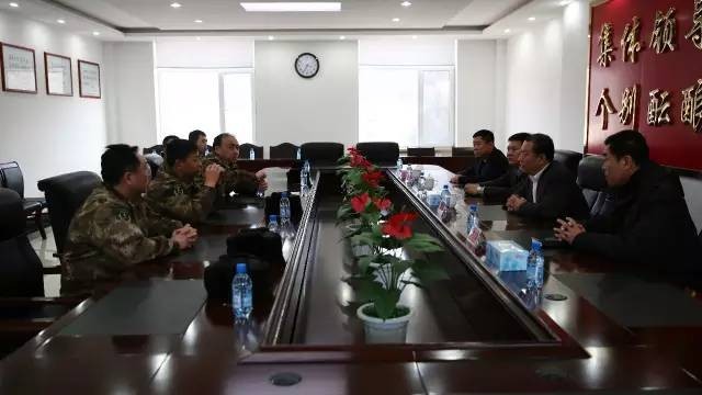 高新区管委会主要领导慰问65190部队