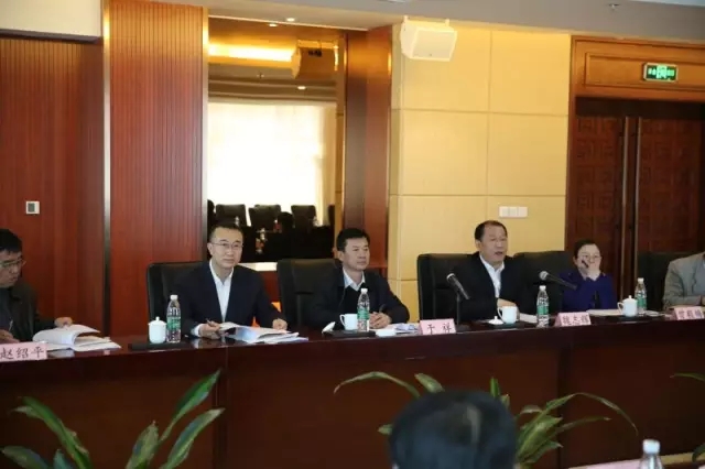 省政协副主席滕卫平调研高新区重点项目