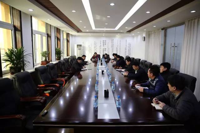 高新区管委会召开四所大学及基础设施建设推进会 