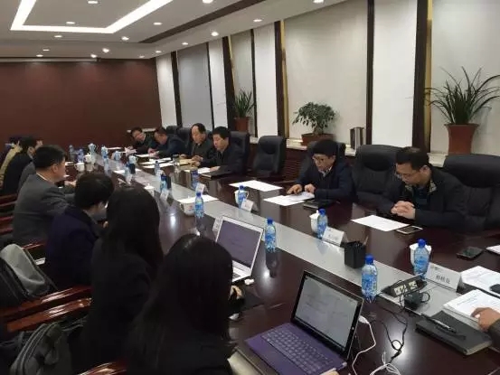 杨军生主持召开高新区上市企业工作调度会