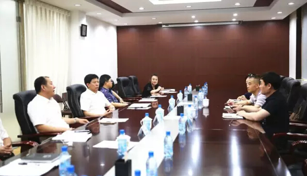 杨军生会见铁牛集团副总裁 加快易辰国际广场项目建设进程