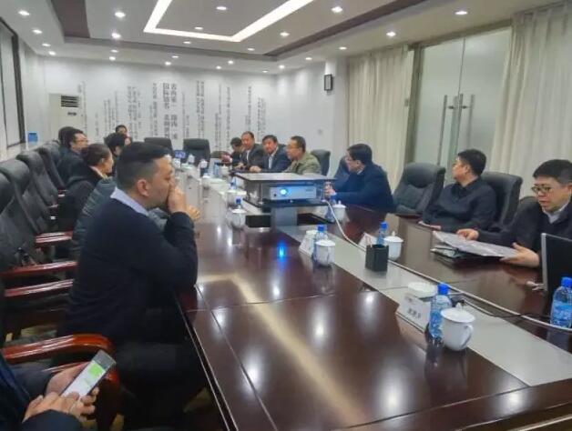 于海会见天士力控股集团董事局主席闫希军一行