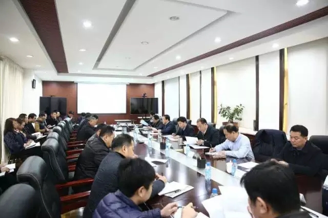 高新区举行专题学习会议 深入学习党的十八届六中全会精神