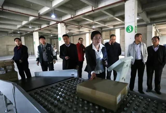 市保税仓跨境直邮海关监管场所通过大连海关验收